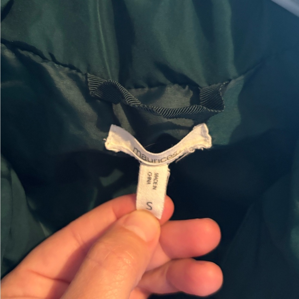 🎆Bundle 5 for $20🎆 Maurices Dark Green Quilted Vest - Picture 2 of 3